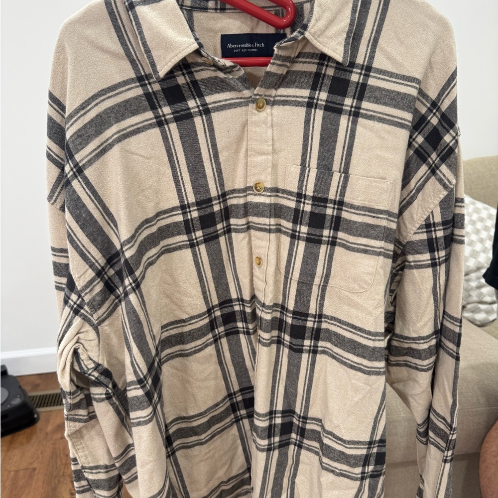 Abercrombie & Fitch Men's Tan and Black Plaid Shirt